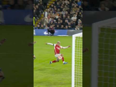 INCREDIBLE FINISH FROM LEANDRO TROSSARD!