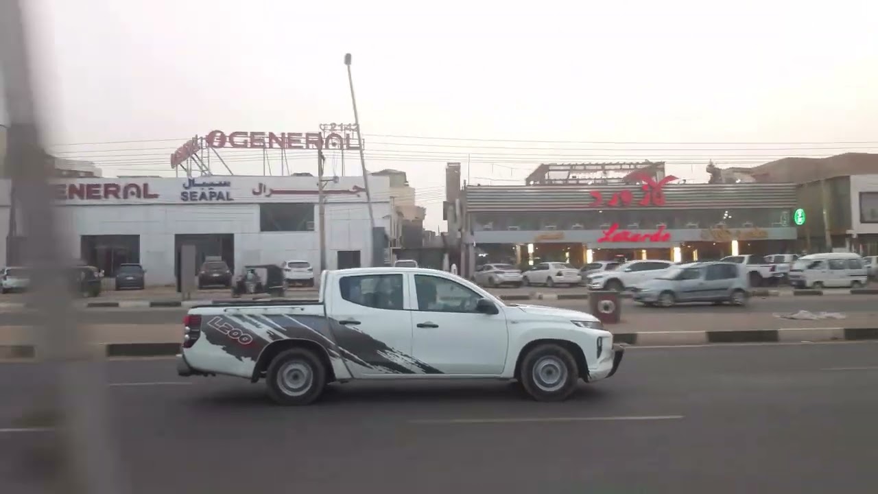 شاهد شارع المطار  -  الخرطوم(السودان)