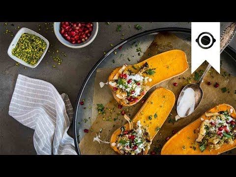 Gefüllter Butternut-Kürbis | Rezept mit Pilzen und Quinoa | EDEKA - Gefüllter Butternut-Kürbis | Rezept mit Pilzen und Quinoa | EDEKA