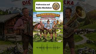 Alle Buam im Takt: Links, rechts, vor, zurück! 🚁