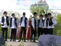 Mérai táncosok a családi majálison-Zenél a Tokos zenekar
