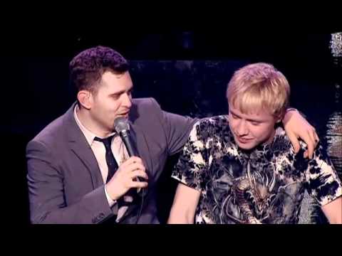 Watch 15 year old Sam get up on stage with Michael to sing 'Feeling Good' in this clip from Michael's ITV1 documentary 'This is Michael Buble'