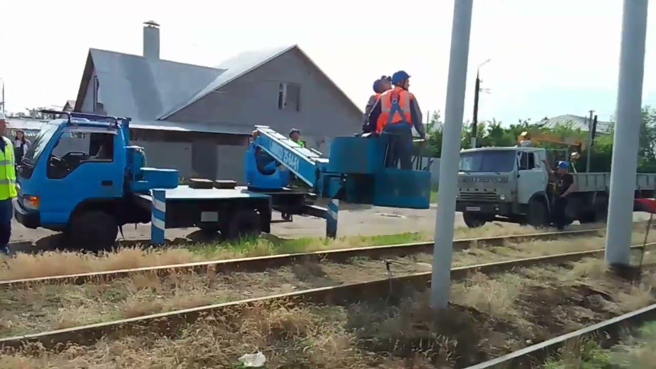 Легкое метро в Саратове. Движение \"девятки\" прекращено, на линии ...