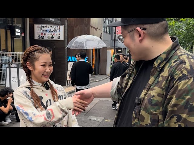 Sneakers Project] I gave sneakers to a girl from Okayama