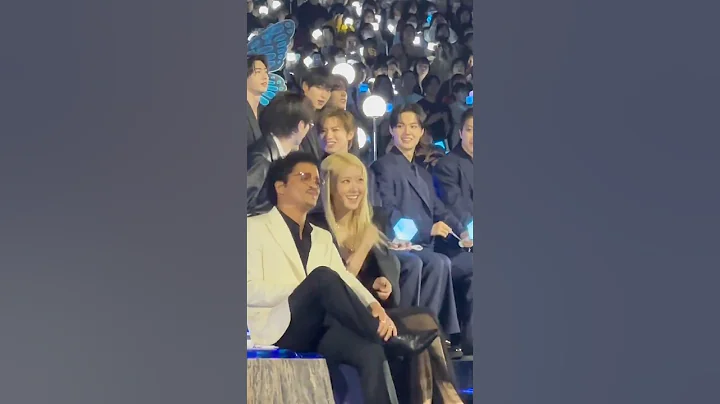 Rosé & Bruno at MAMA AWARDS 🥰 #mamaawards #rosé #brunomars #apt #로제
