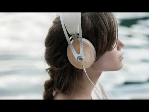 فيديو: 99 Classics Headphones Merge Modern، Handcrafted Style