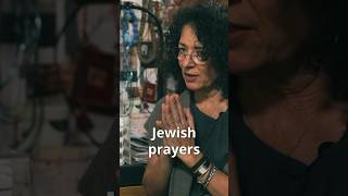Andi Arnovitz explores the power of prayer with Nechama Goldman Barash. #jewish #prayer