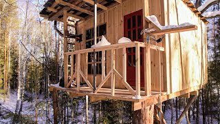 WE BUILT A TREE HOUSE WITH HEATING AND A TERRACE - I'M MOVING TO LIVE IN A FOREST HOUSE