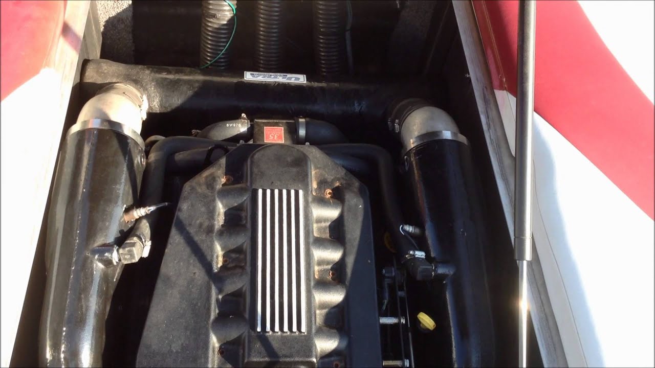 2007 Moomba LSV- Red/ White On Water