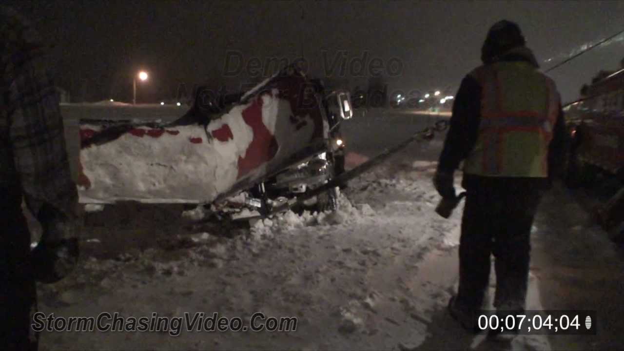 12/30/2010 Fergus Falls, MN Blizzard Conditions Stock Video