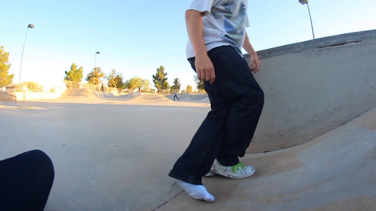 black mirror season 5 Stevie One Toes!? One FOOTED NOSESLIDE