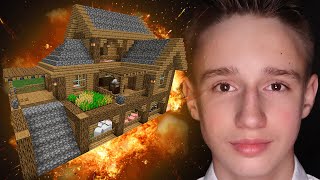 ✅⛏️ Как построить красивый стартовый ДОМ в Майнкрафте (Minecraft) 3 этажа