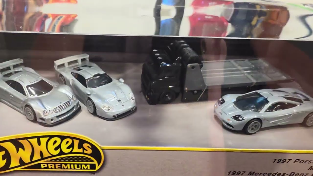 Hot Wheels Premium 1997 Porsch 911 McLaren F1 1997 Mercedes-Benz