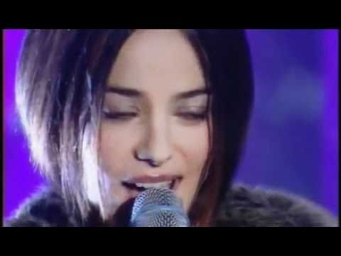 Moi Lolita---Alizee---World Music Awards (2002)