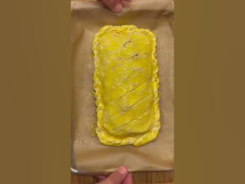 Мини пирог с курочкой, сыром и помидорами🔥#накухнеуиванасоловьева - YouTube