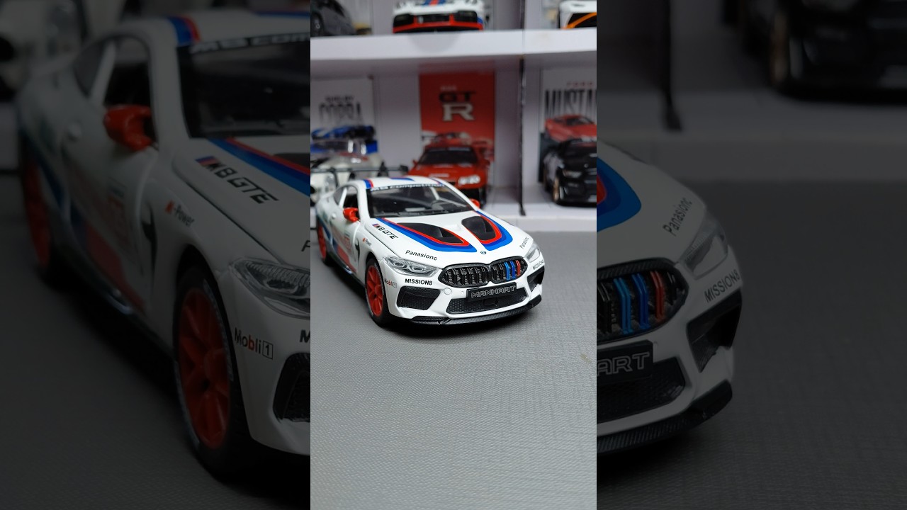 Bmw M8 GTE Edition Miniauto Diecast Modelcar | 1/24 Scale
