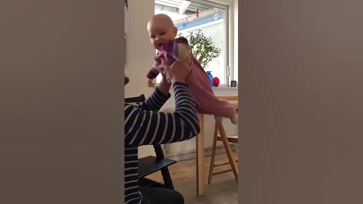 Eva hopper ned til Far