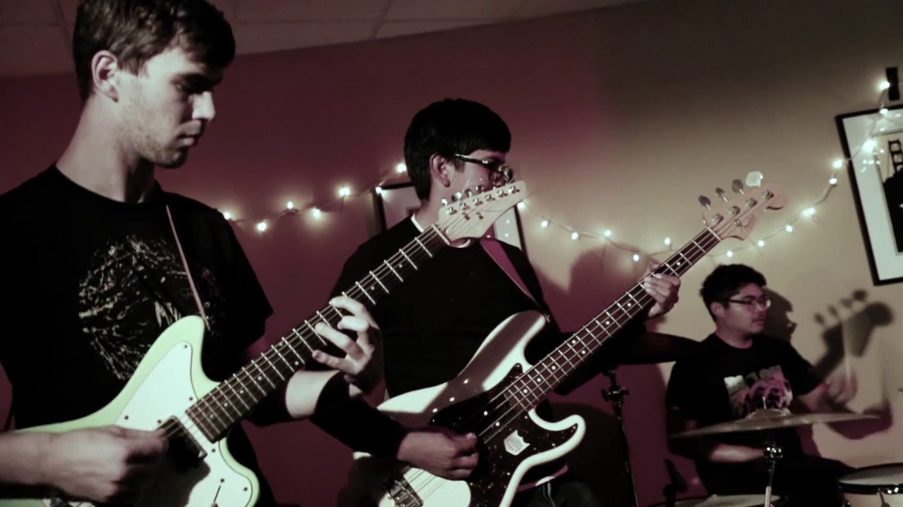 girls like you Leer - Commemoration (Live on PressureDrop.tv)