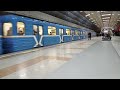 Прибытие поезда на станцию Березовая роща Новосибирского метрополитена