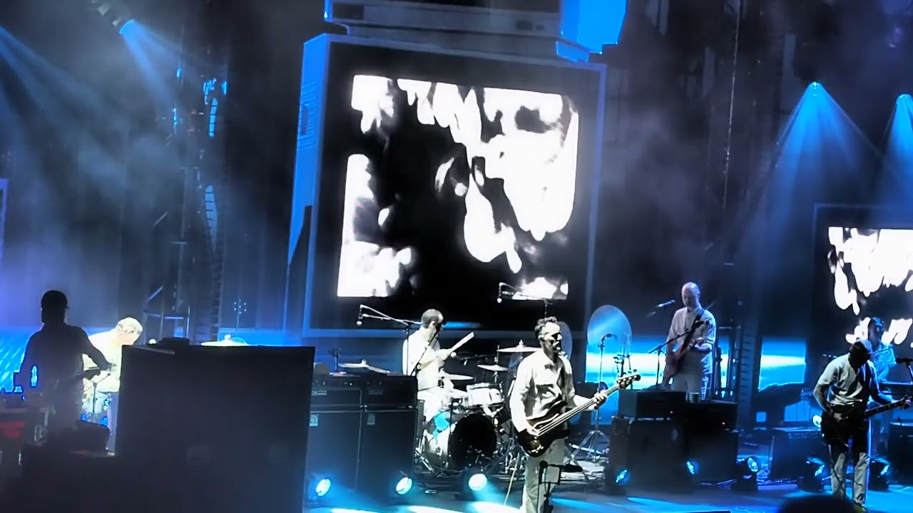 Brand New - 137 Live @ Wembley Arena 19/11/25 - YouTube