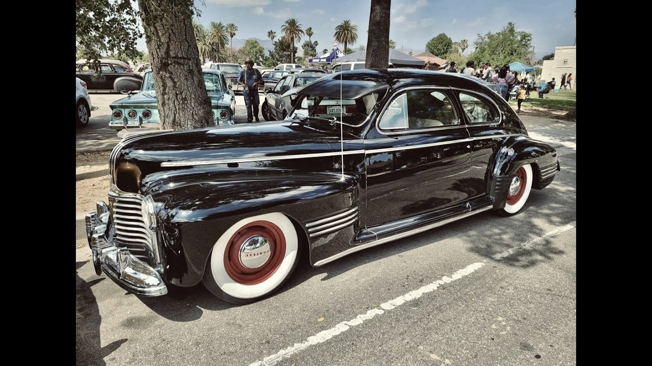 1941 Pontiac Streamliner Torpedo Coupe