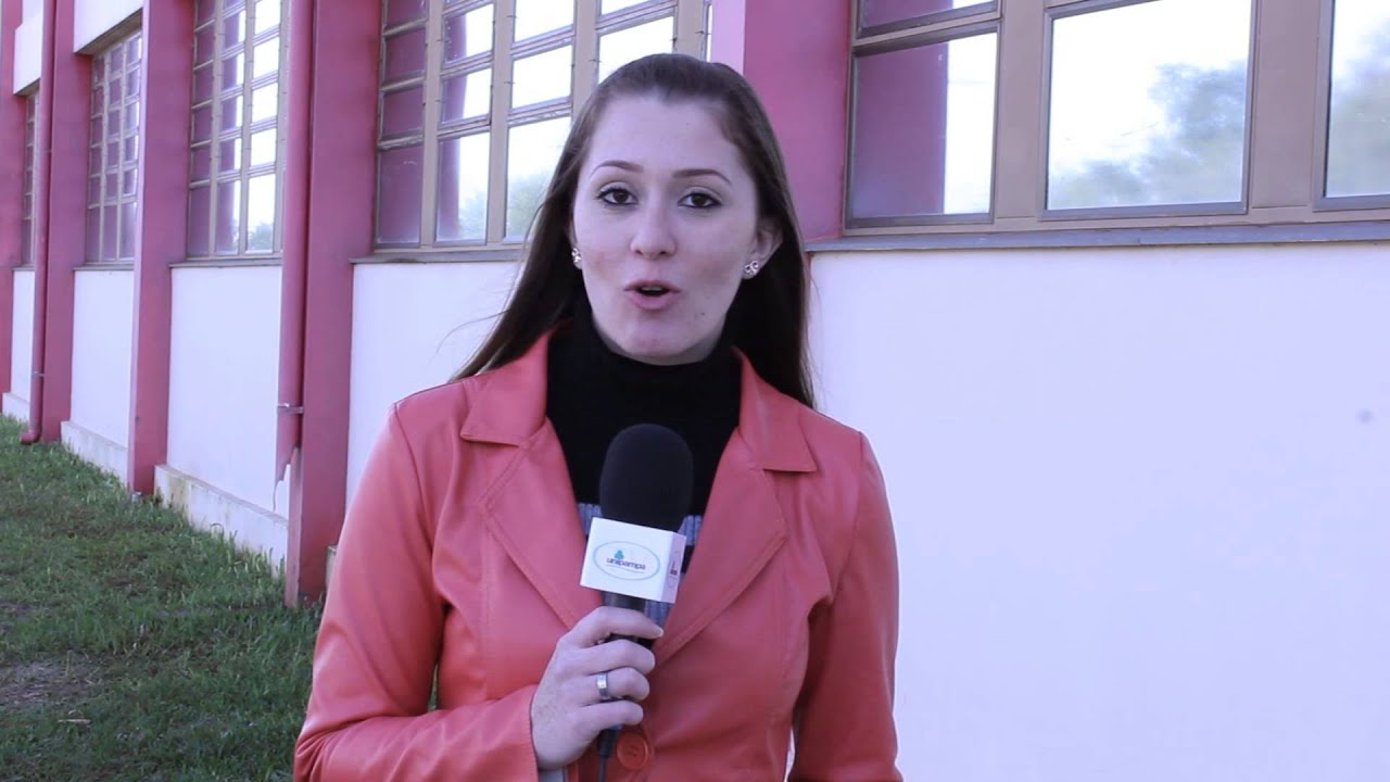 Resultado de imagem para caroline rossasi