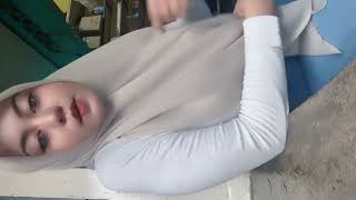 Live hijab cantik halu
