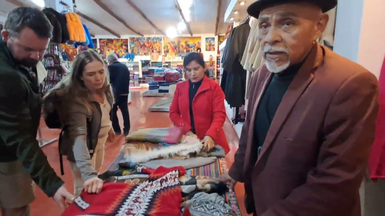 Llama / Alpaca Farm in Peru 🇵🇪 