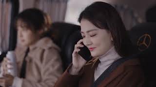 A celebrity mistook a man for a stalker in the elevator, unaware he was the company president.