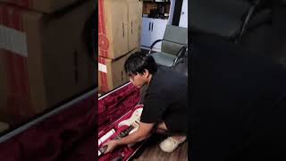 Lelaki Tidak Bercerita Tapi Beli Ibanez Pia