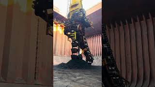 ZPMC ZHENHUA (ship unloader)