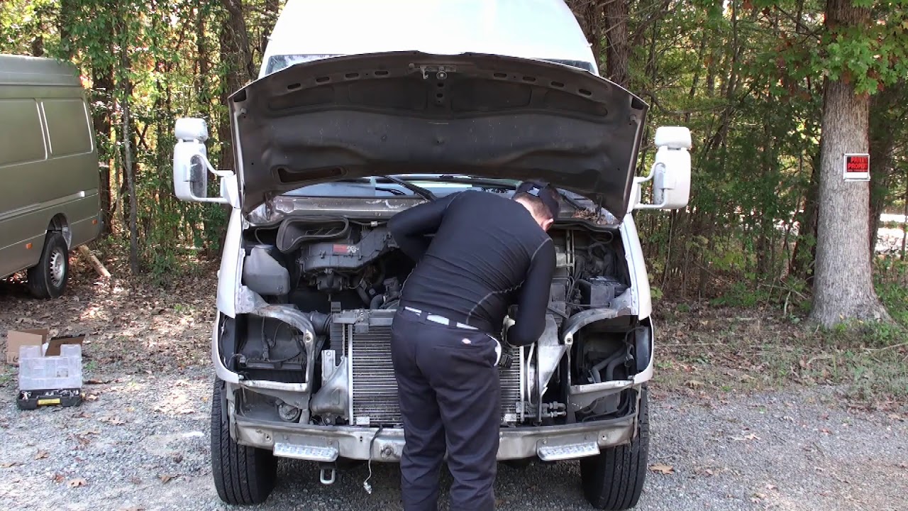 ZIMALETA Fast Five Minute Disassembly Of T1N Sprinter Front End Mercedes made easy