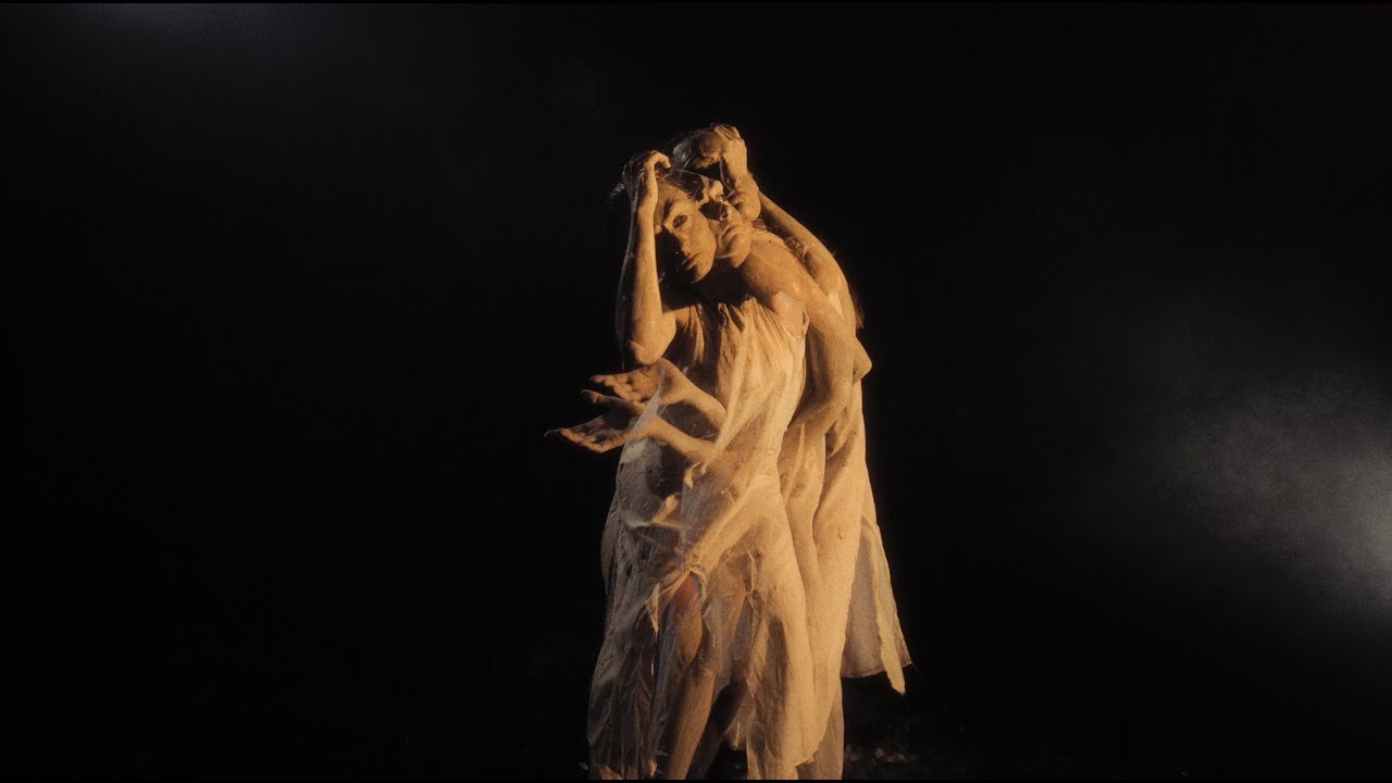 Guarda Jessica O'Donoghue - Rise Up (Official Video) su YouTube Guarda Jessica O'Donoghue - Rise Up (Official Video) su YouTube