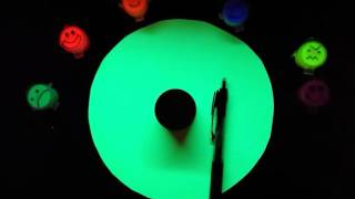 SPEED DRAWING with a blacklight ( the 60's orb)