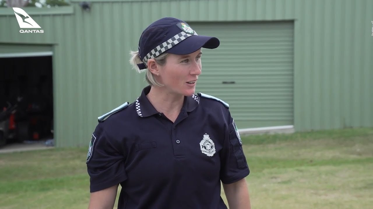Hands up! Beth Mooney’s stint with the Queensland Police | Qantas Scoop Podcast