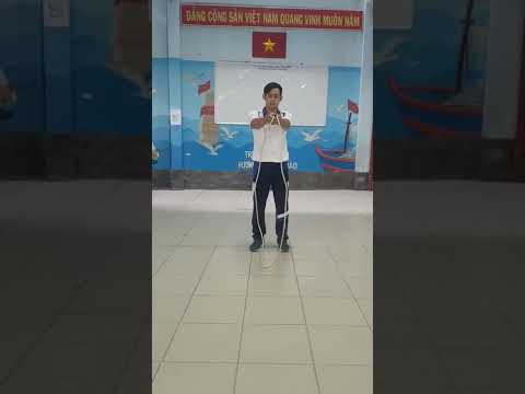 TUẦN 20- THỂ DỤC _ Tung và bắt bóng - Trò chơi Dẫn bóng