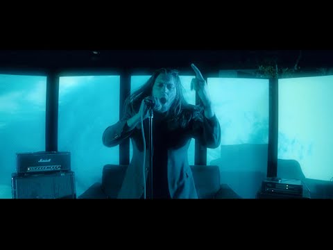 Dark Signal - Heart Like A Hurricane (Official Music Video)