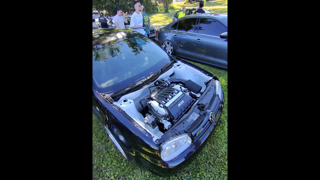MK4 Volkswagen R32 Shaved & Tucked engine Bay