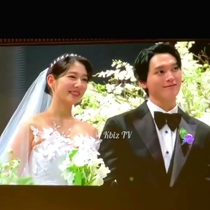 EXO D.O. and Crush sang ' Beautiful Life' in PARK SHIN HYE & CHOI TAE JOON  WEDDING #parkshinhye