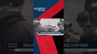 Rem Diduga Blong, Sepeda Motor Tersangkut di Atap Rumah Warga #shorts
