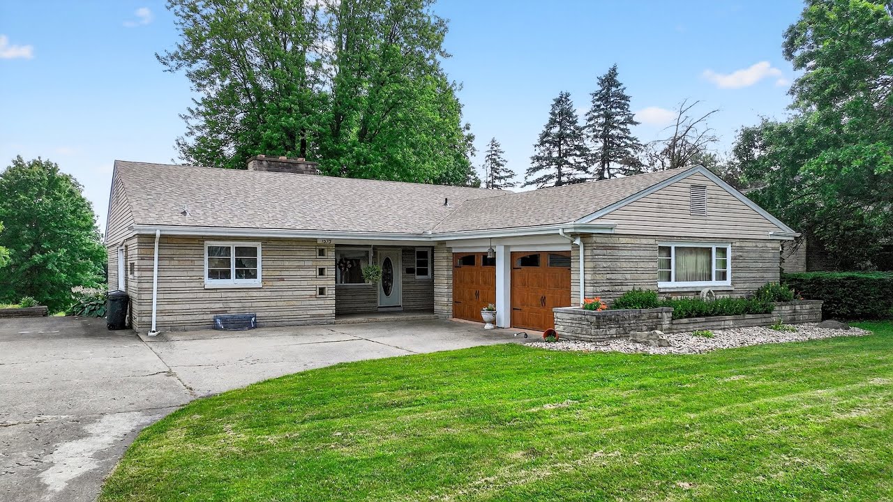 1373 Fourth St Monongahela, PA  15063