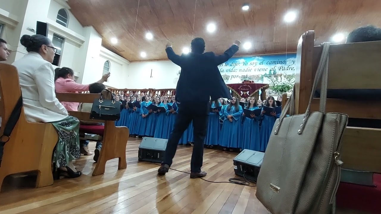 Solo Dios - coros IEP Talca