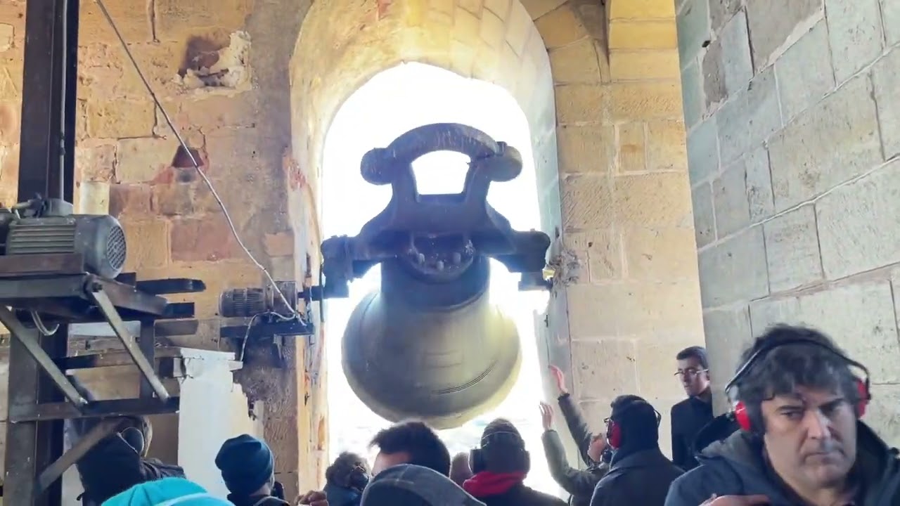 Volteo General de campanas catedral de Sigüenza. Fin del concierto de campanas Enero de 2024.