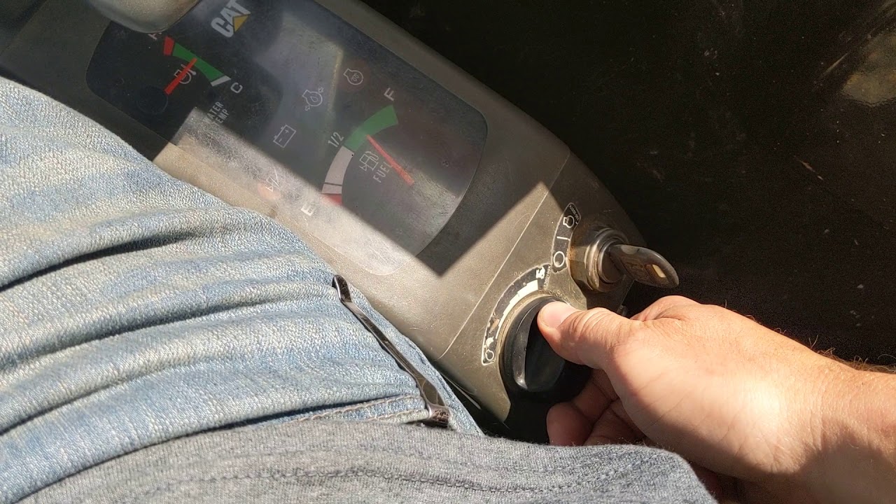 2005 Cat 305CR Mini Excavator For Sale: Cab Inspection Video!