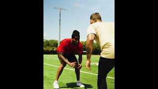 أظهر لاعب خط الدفاع لفريق ليونز دفاعًا قويًا وخفة حركة في تطبيق أسلوب الضغط المباشر. screenshot 5