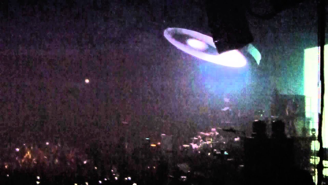 Calogero-Fidèle live@Forest National 25-04-2015