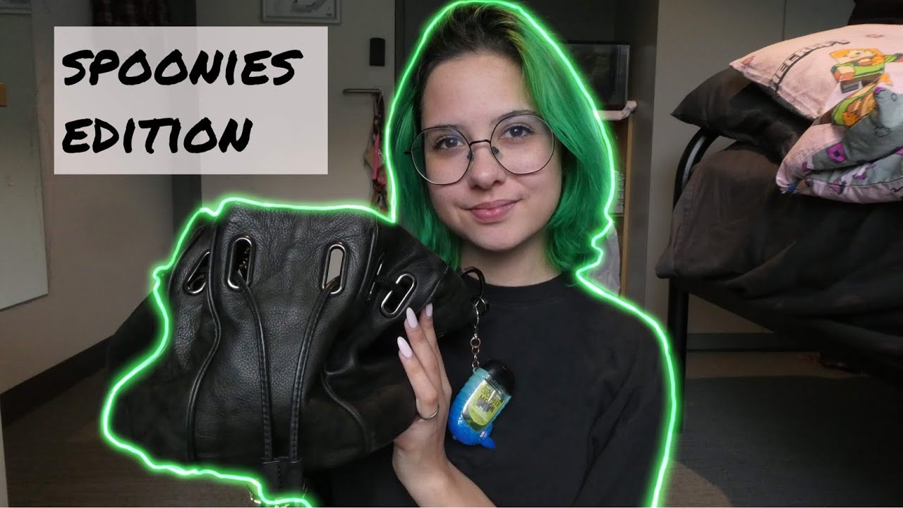 What's In My Bag Spoonies Edition! | Eveleen Pahau
