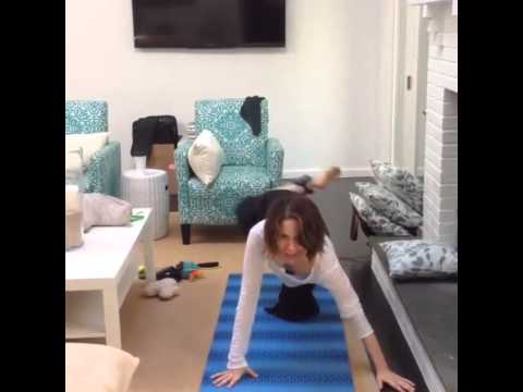 sarah paulson exercising sarah paulson exercising