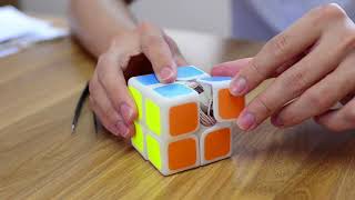 Smart E-Cube: Master the Puzzle with Light & More!