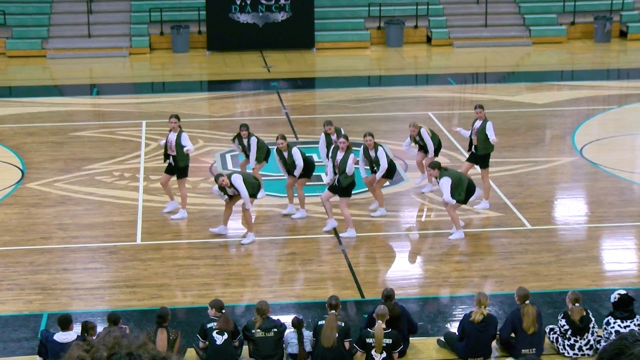 La Costa Canyon HS small Hip hop team, WCE regional 2020 YouTube